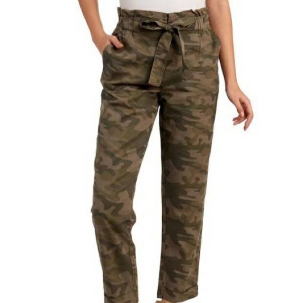 Stich Star Ankle Camo Pants Belted